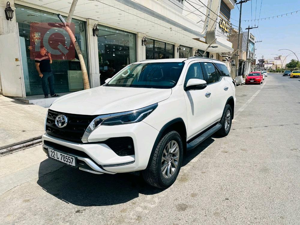 تۆیۆتا فۆرچێنەر